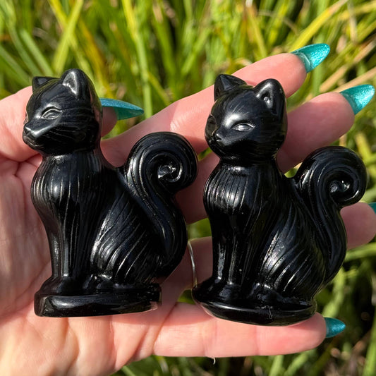 Large Obsidian Cat with Curly Tail