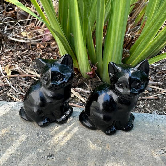 Sitting Obsidian Cat Carving - 1 pc
